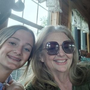 Meet your Posher, Phyllis